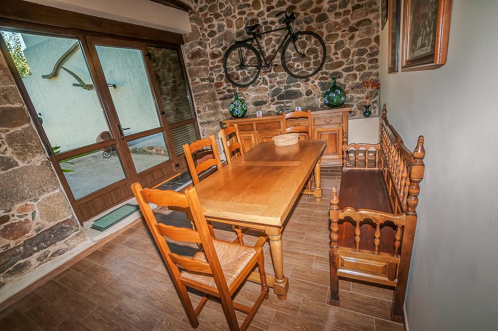 Casa Rural El Almendro De Maria Ponferrada Exterior foto