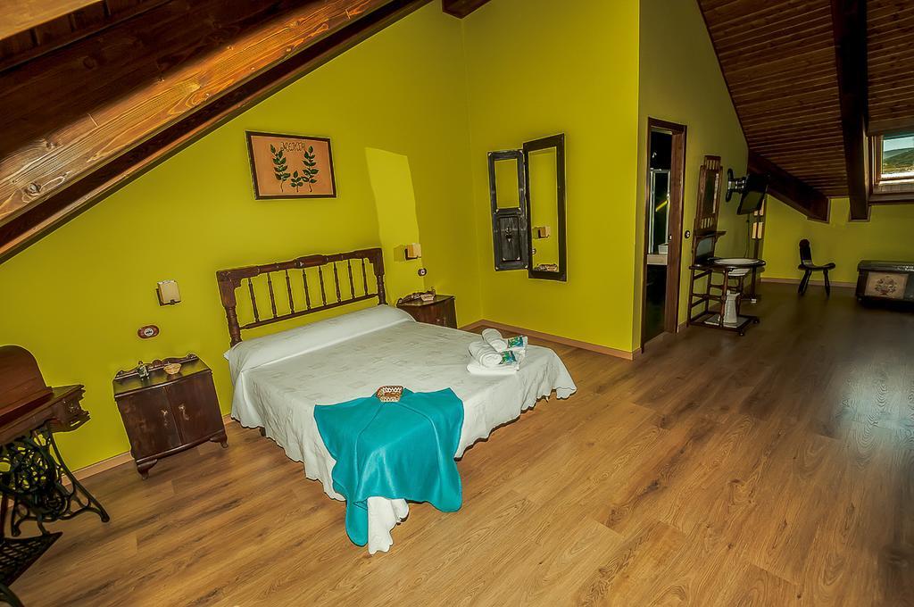 Casa Rural El Almendro De Maria Ponferrada Zimmer foto