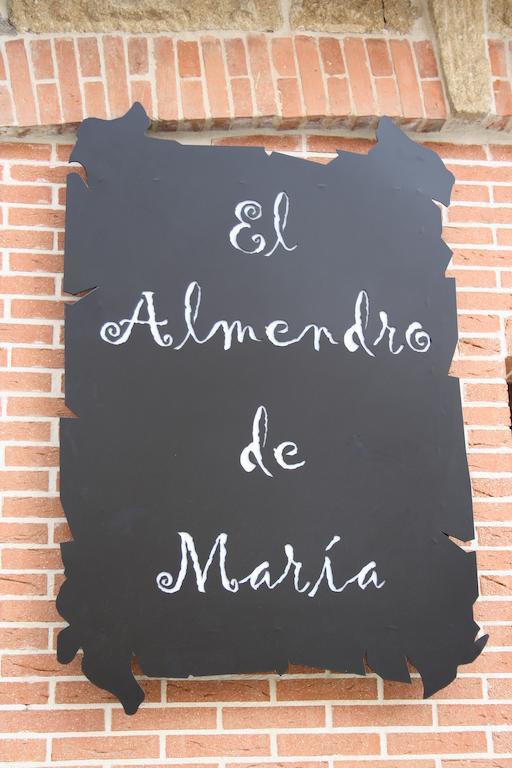 Casa Rural El Almendro De Maria Ponferrada Exterior foto